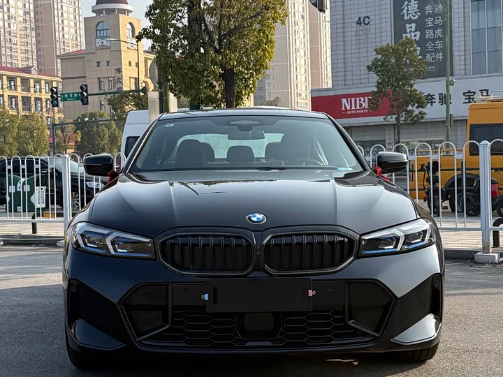 BMW 3 Series 2025 2025款 330Li 尊享型 M运动曜夜套装