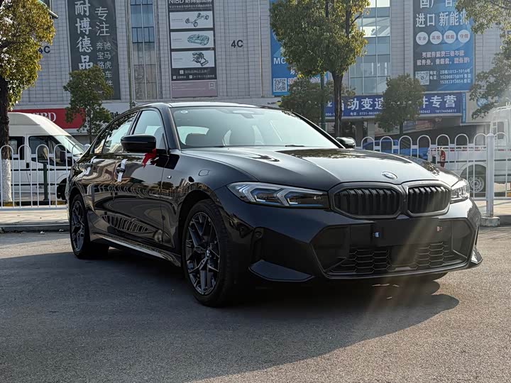BMW 3 Series 2025 2025款 330Li 尊享型 M运动曜夜套装