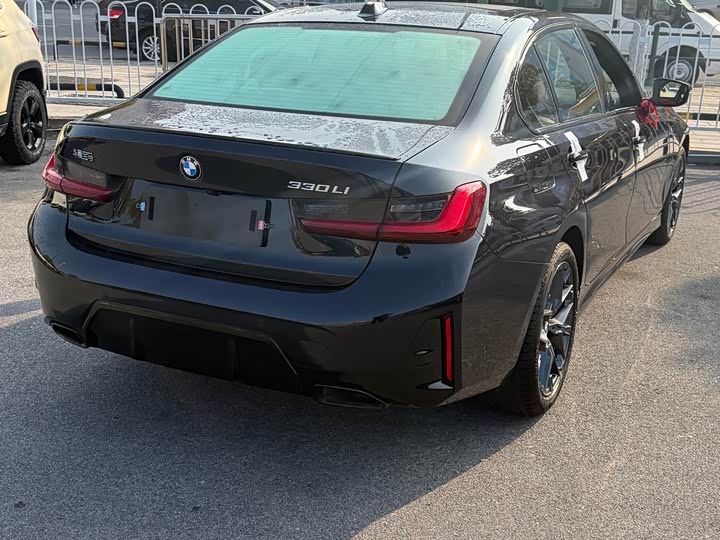 BMW 3 Series 2025 2025款 330Li 尊享型 M运动曜夜套装