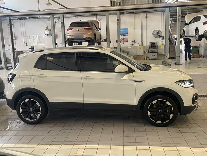 Volkswagen Tacqua 2023 2023款 200TSI DSG 悦智联版