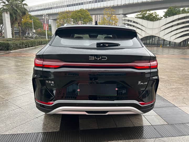 BYD Song Plus Hybrid/EV 2025 2025款 EV 520km 尊贵型