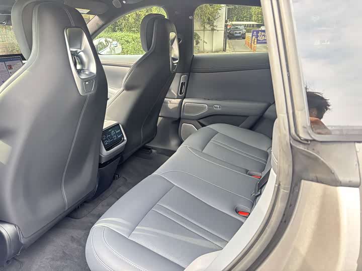 Xiaomi YU7 2025 2025款 超长续航高性能四驱Max版