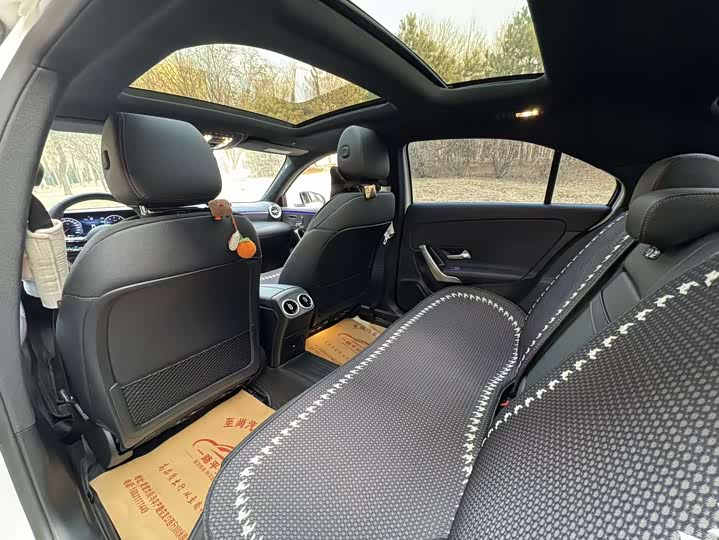 Mercedes-Benz A-Class 2025 2025款 A 200 L 时尚型