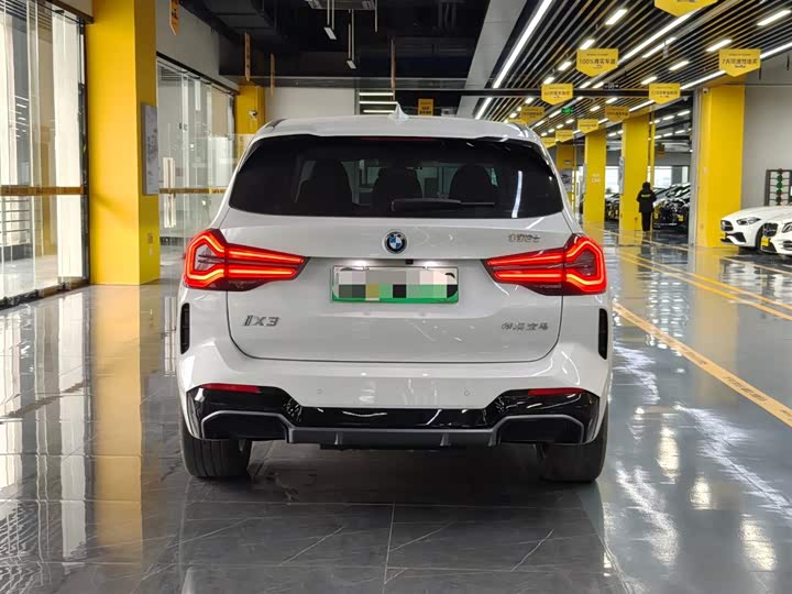2024 BMW iX3