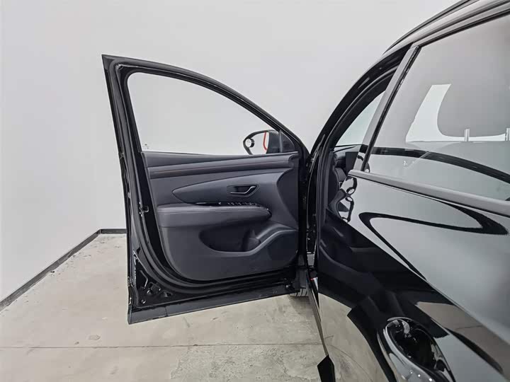 Hyundai Tucson L 2025 2025款 途胜L 1.5T 精英版 N-Line