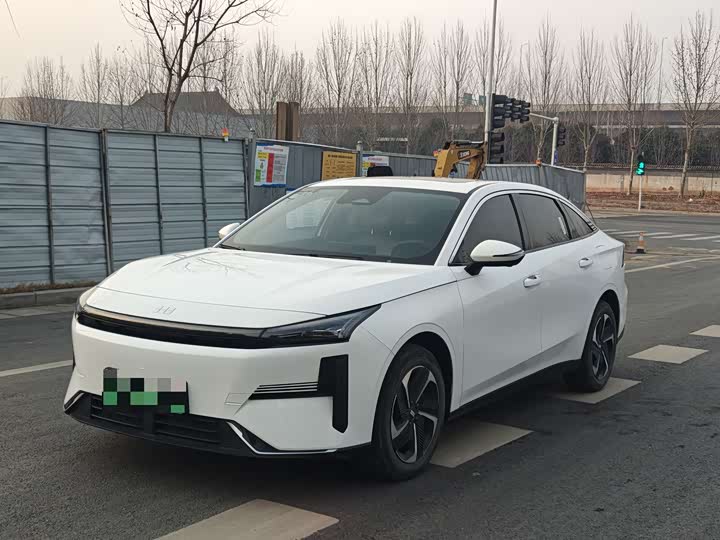 2025 Geely Galaxy L6