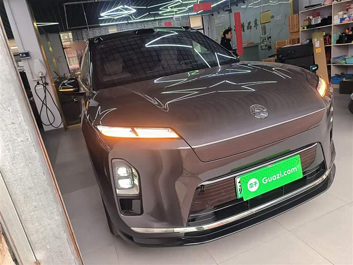 2026 Nio ES8
