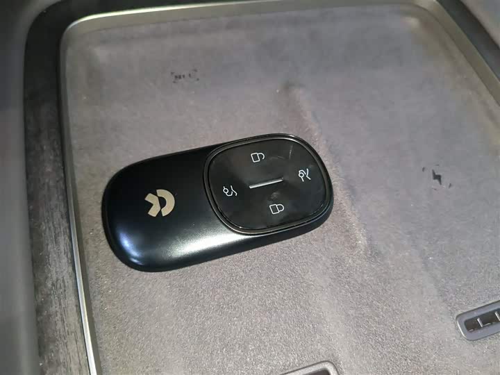 Nio ES8 2026 2026款 六座行政豪华版