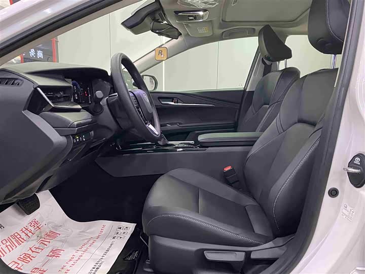 Toyota Camry 2026 2026款 双擎 2.0HE 精英版