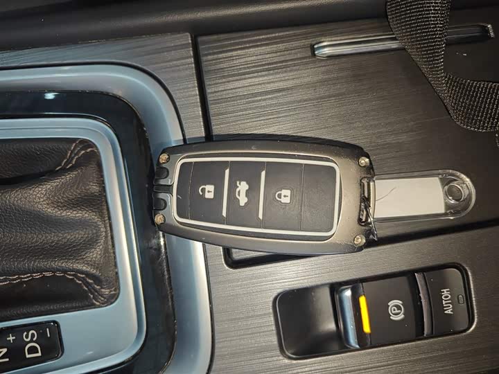 Changan Raeton CC 2021 2021款 蓝鲸版 1.5T DCT豪华型