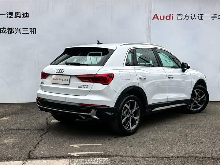 Audi Q3 2024 2024款 35 TFSI 时尚致雅型