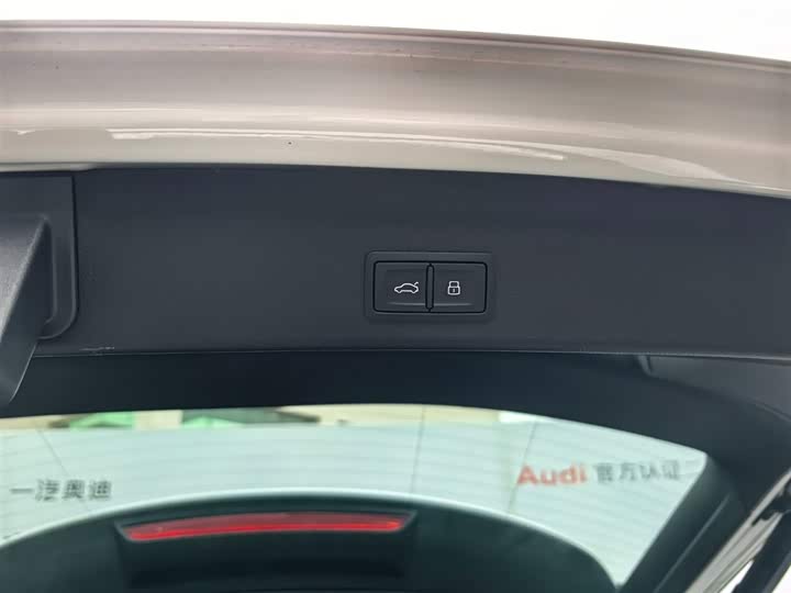 Audi Q3 2024 2024款 35 TFSI 时尚致雅型