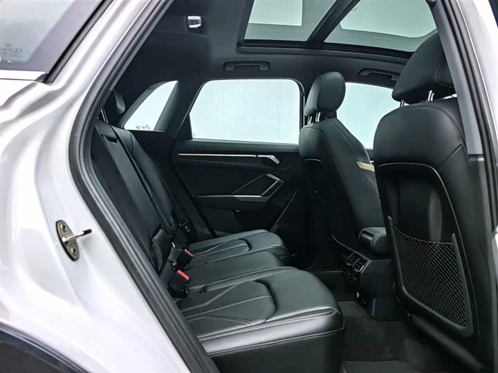 Audi Q3 2024 2024款 35 TFSI 时尚致雅型