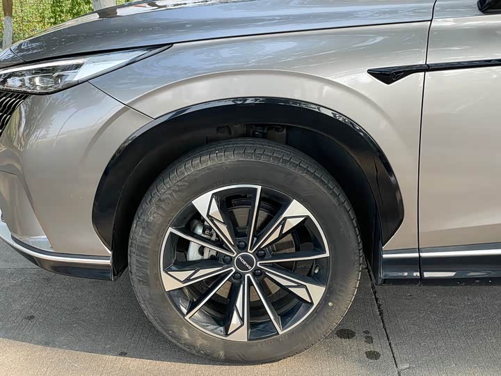 Roewe RX5 2023 2023款 1.5T 尊荣滑屏版