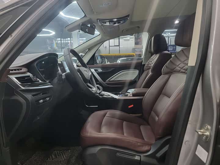 Geely Jiaji Hybrid 2022 2022款 1.5TD PHEV 白金舒适型