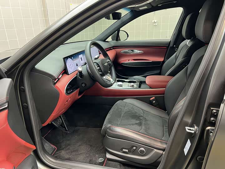 Genesis GV70 2025 2025款 2.5T 四驱旗舰版