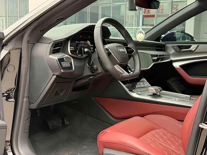 Audi A7L 2024 2024款 45TFSI S-line 筑梦型 流晶套装