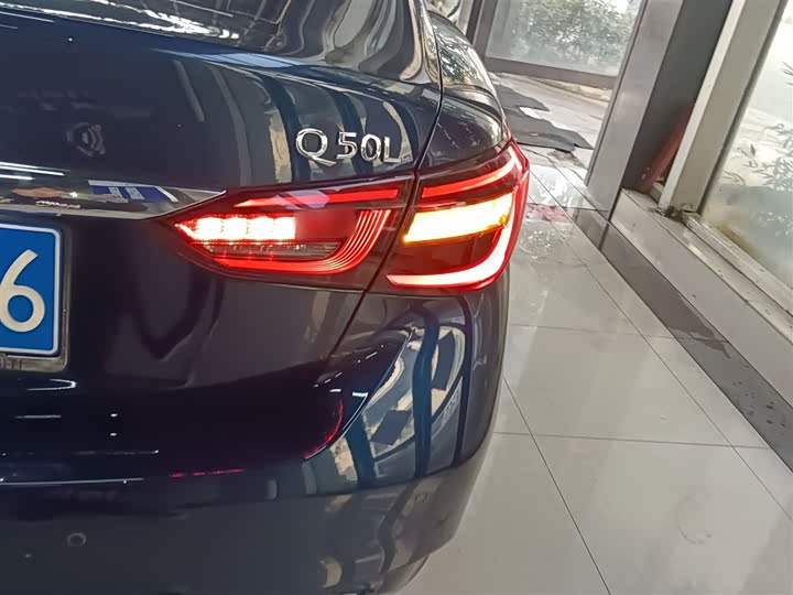 Infiniti Q50L 2018 2018款 2.0T 进享版 国VI