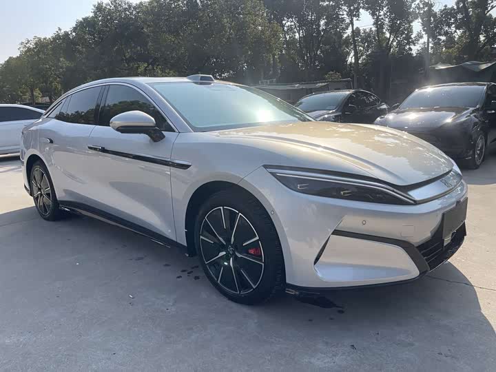 BYD Han L 2025 2025款 EV 701KM激光雷达旗舰型