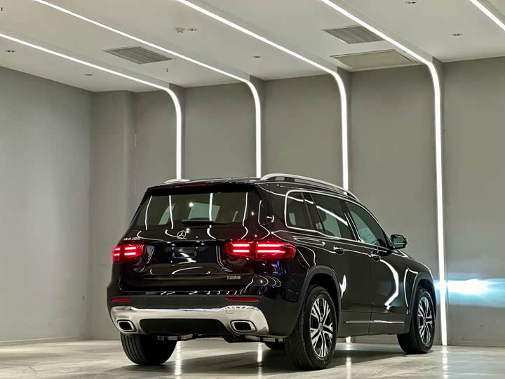 Mercedes-Benz GLB-Class 2025 2025款 GLB 220 动感型