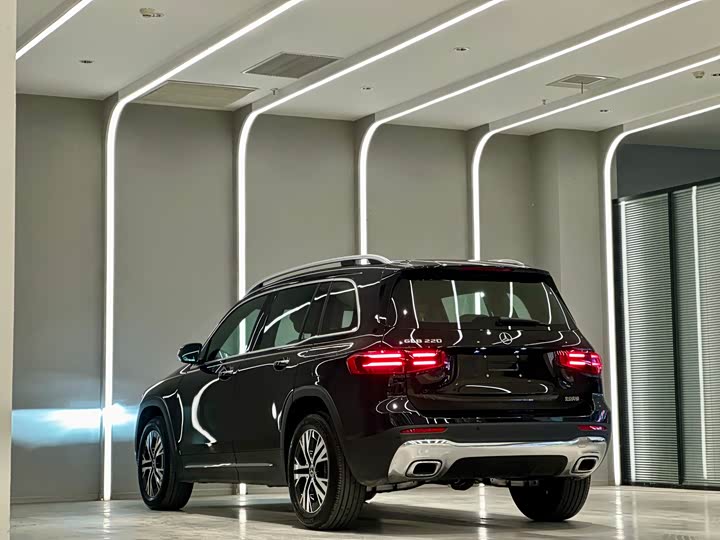 Mercedes-Benz GLB-Class 2025 2025款 GLB 220 动感型