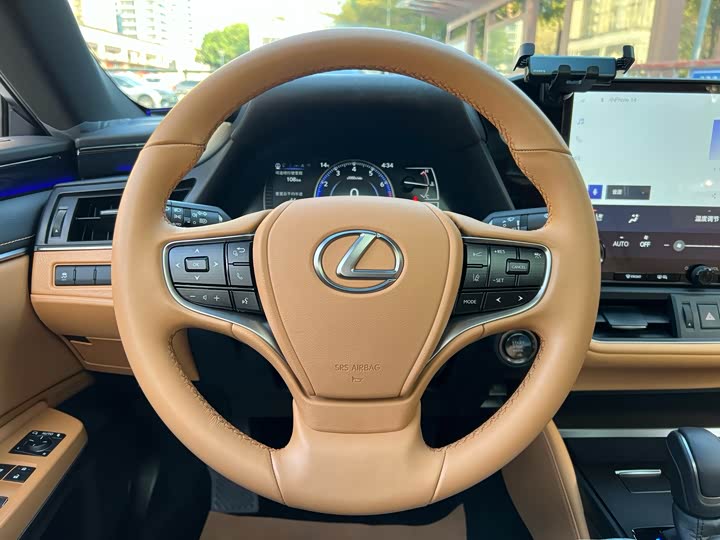 Lexus ES 2025 2025款 200 臻享版