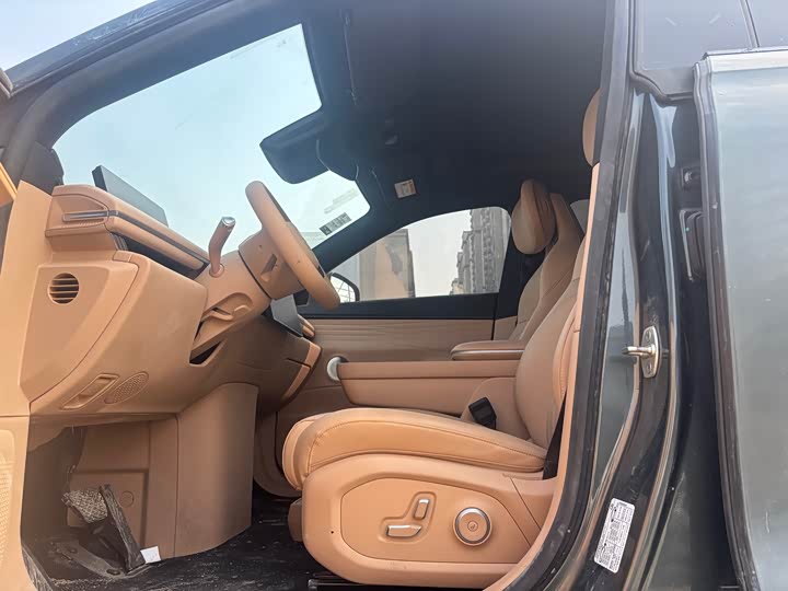 Exeed Sterra ET 2025 2025款 增程 265 Pro两驱高速辅助驾驶