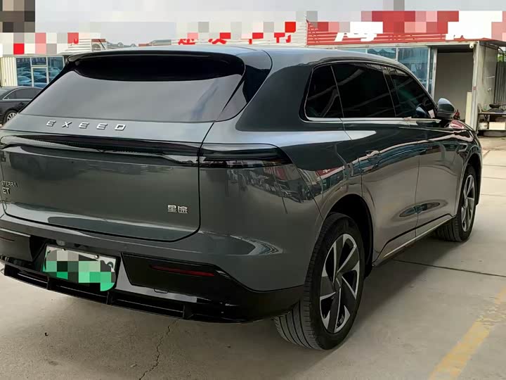 Exeed Sterra ET 2025 2025款 增程 265 Pro两驱高速辅助驾驶