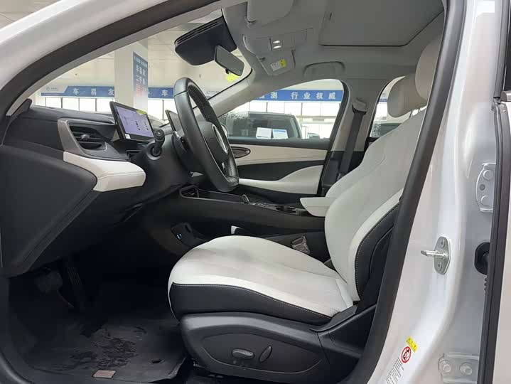 BYD Seal 05 DM-i Hybrid 2025 2025款 DM-i 智驾版 120KM旗舰型