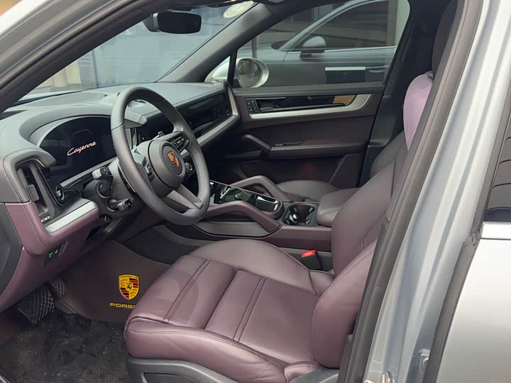 Porsche Cayenne 2025 2025款 Cayenne 3.0T 逐梦版