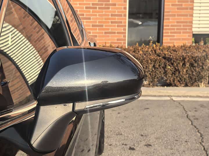 Toyota Camry 2026 2026款 双擎 2.0HSE 运动Lite版