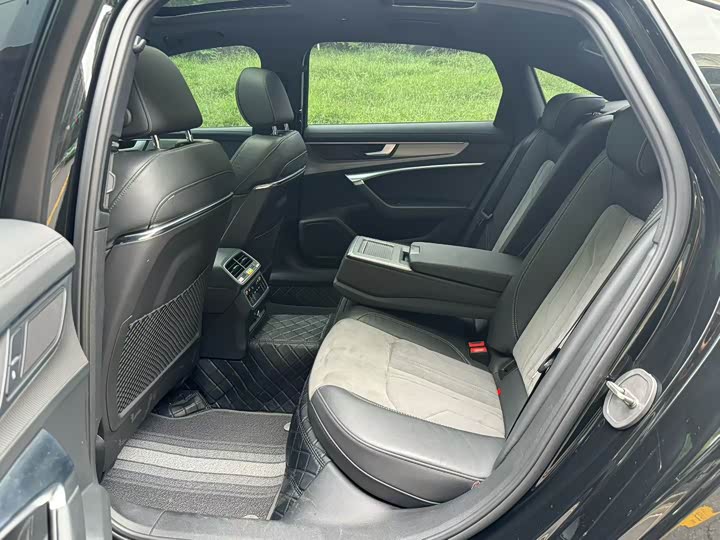 Audi A6L Hybrid 2022 2022款 55 TFSI e quattro