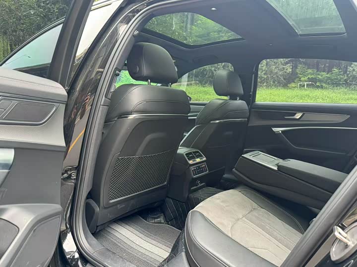 Audi A6L Hybrid 2022 2022款 55 TFSI e quattro