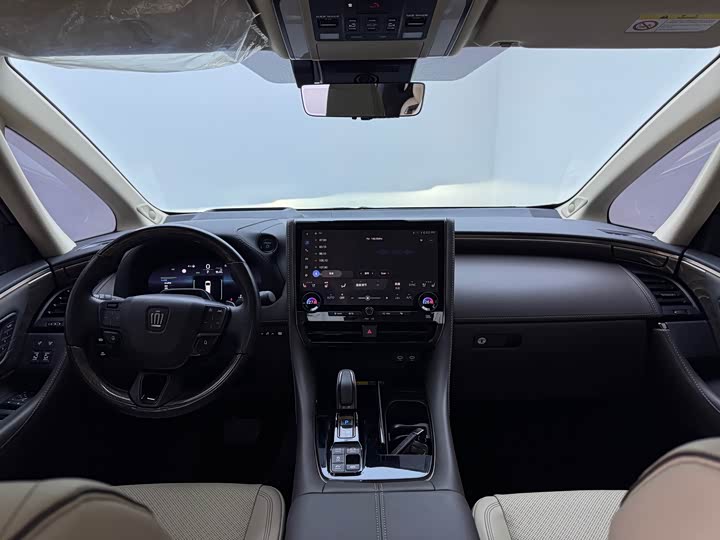 Toyota Vellfire 2024 2024款 皇冠 双擎 2.5L 至尊版