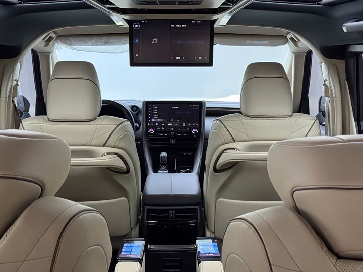 Toyota Vellfire 2024 2024款 皇冠 双擎 2.5L 至尊版