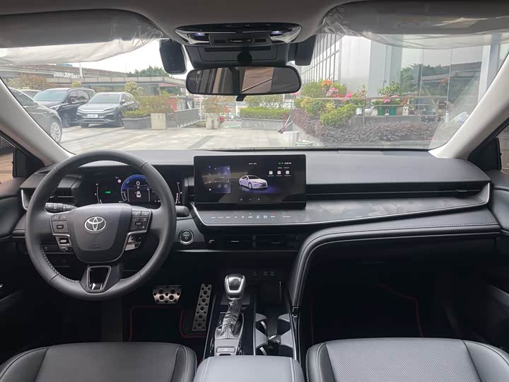 Toyota Camry 2026 2026款 双擎 2.0HSE 运动Lite版