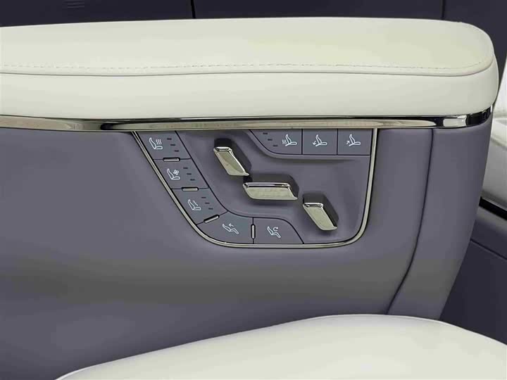 Zeekr 009 2024 2024款 七座过道版 108kWh