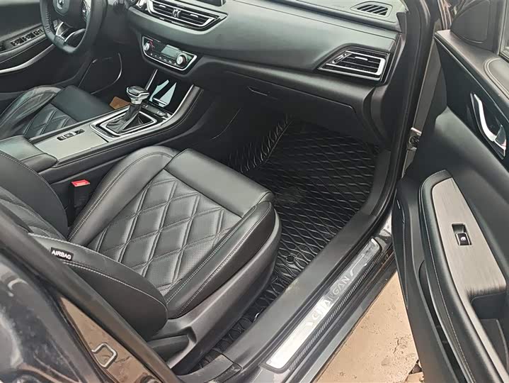 Changan Raeton CC 2022 2022款 蓝鲸版 1.5T DCT豪华型