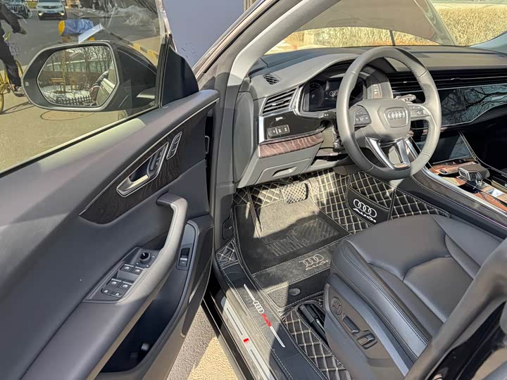 Audi Q8 2022 2022款 55 TFSI 豪华动感型