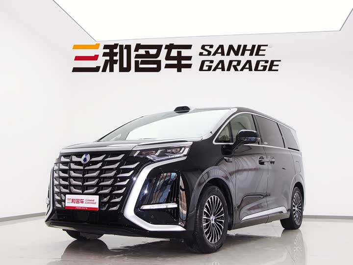 Denza D9 2025 2025款 DM-i 智驾版 1020 四驱旗舰型