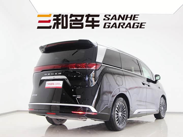 Denza D9 2025 2025款 DM-i 智驾版 1020 四驱旗舰型