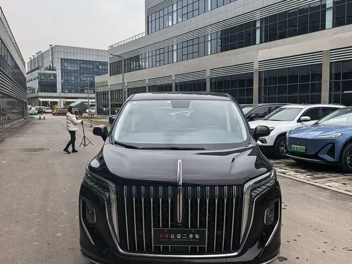 2024 Hongqi HQ9 Hybrid