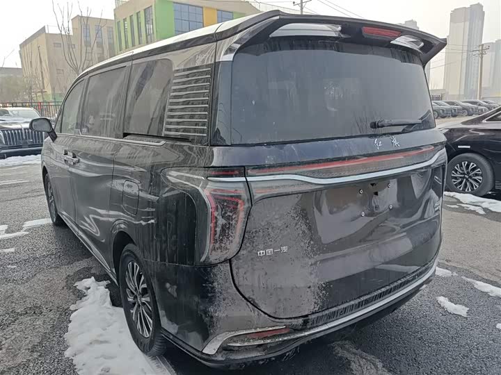 2024 Hongqi HQ9 Hybrid