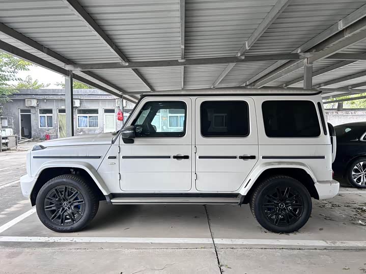 2025 Mercedes-Benz EQG