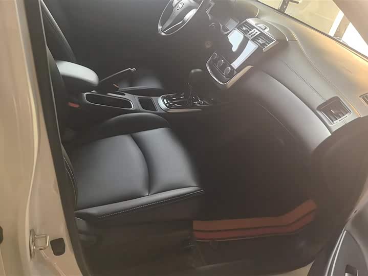 Nissan Tiida 2024 2024款 1.6L CVT酷动版