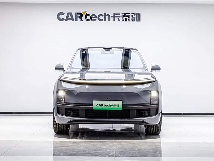 2025 LiXiang L8