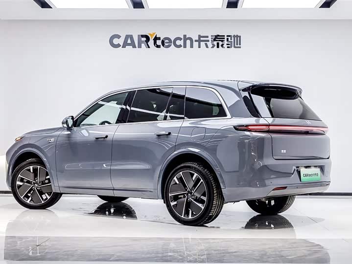 LiXiang L8 2025 2025款 Ultra 智能焕新版