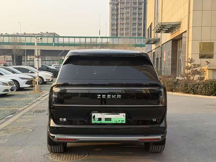 Zeekr 9X 2025 2025款 Ultra版 55kWh