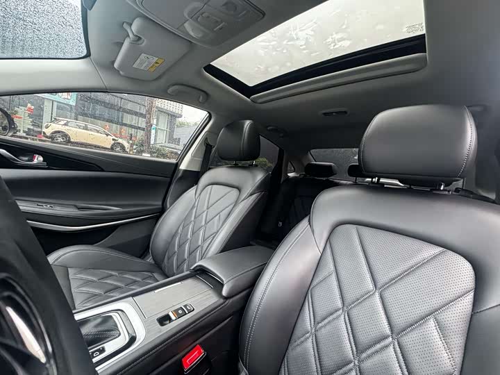 Changan Raeton CC 2022 2022款 蓝鲸版 1.5T DCT豪华型