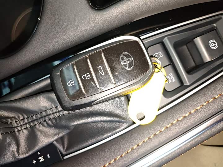 Toyota Avalon 2024 2024款 2.0L 豪华版